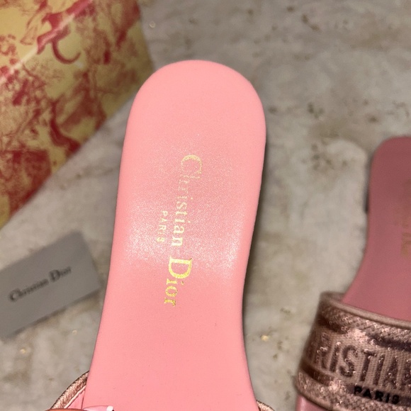 AUTHENTIC Dior Dway Slide Sandals in Pink - Picture 6 of 6